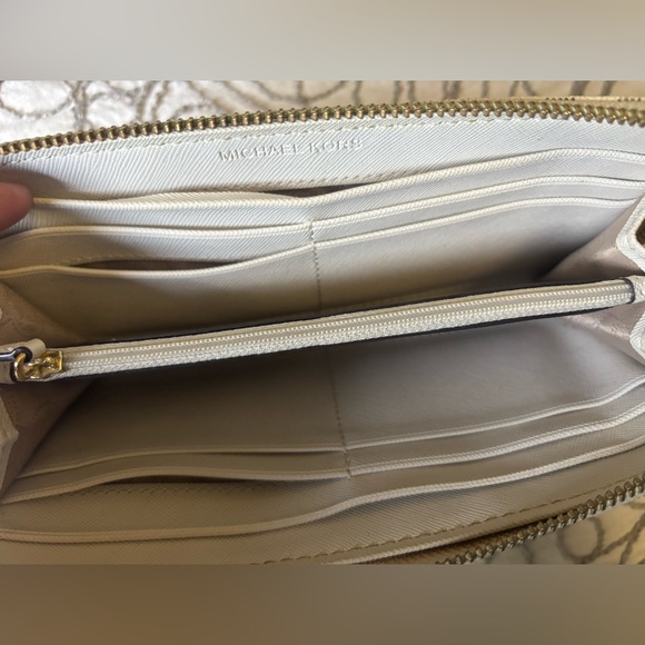 Michael Kors Beige and Gold Logo Wallet - Picture 5 of 6